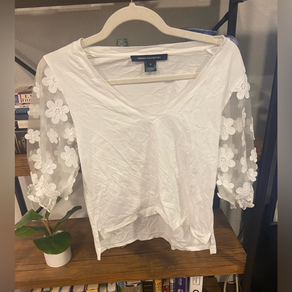 French connection size small flower sleeve detail shirt